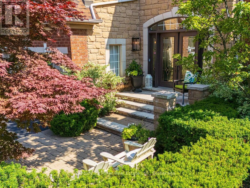 2301 Hertfordshire Way, Oakville, Ontario  L6H 7M5 - Photo 34 - W13043696