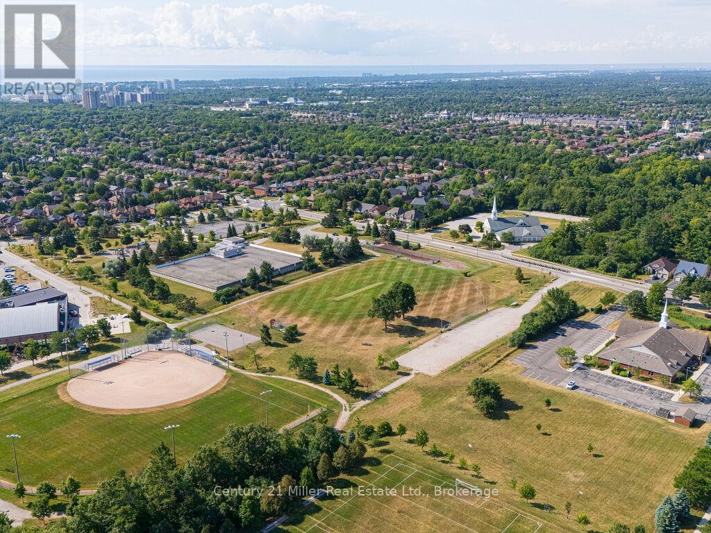 2301 Hertfordshire Way, Oakville, Ontario  L6H 7M5 - Photo 43 - W13043696