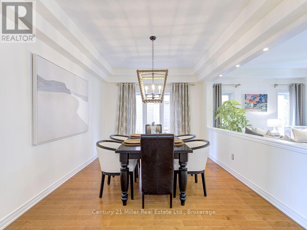 2301 Hertfordshire Way, Oakville, Ontario  L6H 7M5 - Photo 9 - W13043696