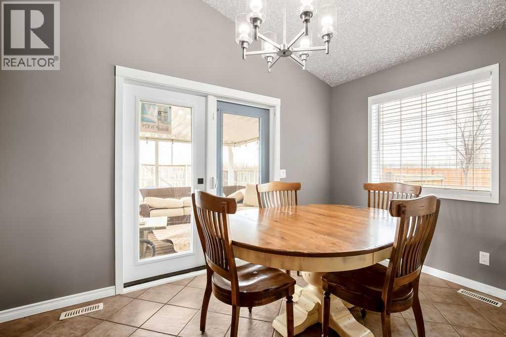 402 Highwood Village Place Nw, High River, Alberta  T1V 1W1 - Photo 8 - A2303123