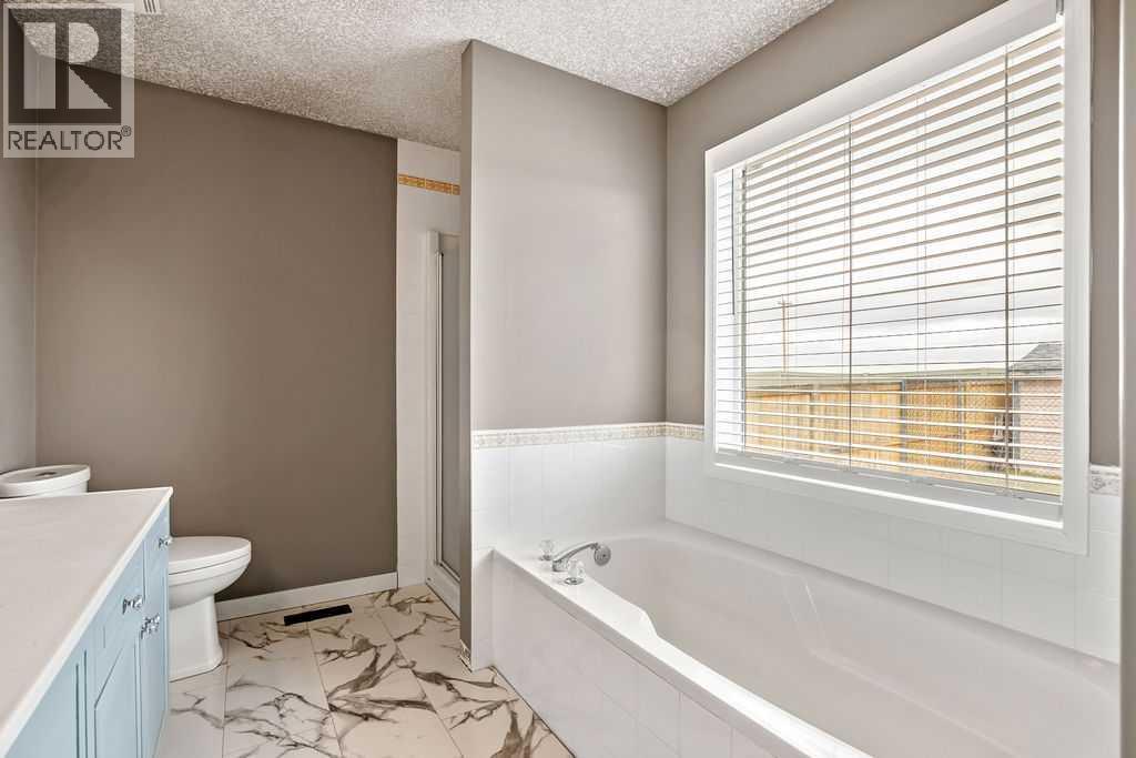 402 Highwood Village Place Nw, High River, Alberta  T1V 1W1 - Photo 17 - A2303123