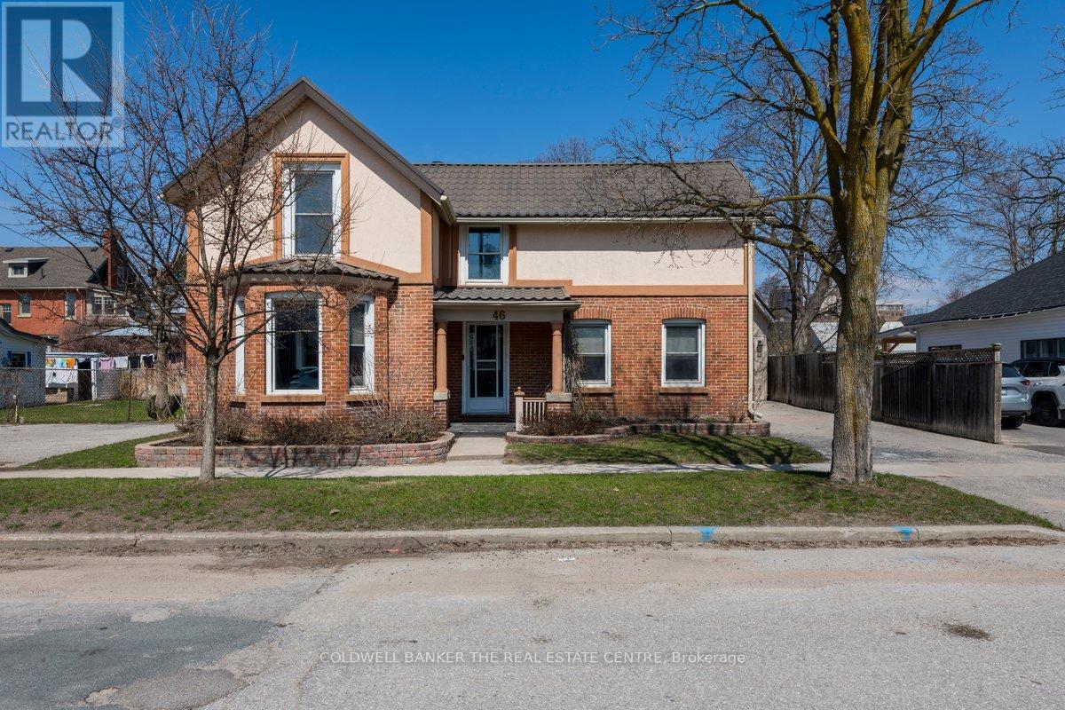 46 PARK STREET, Barrie, Ontario