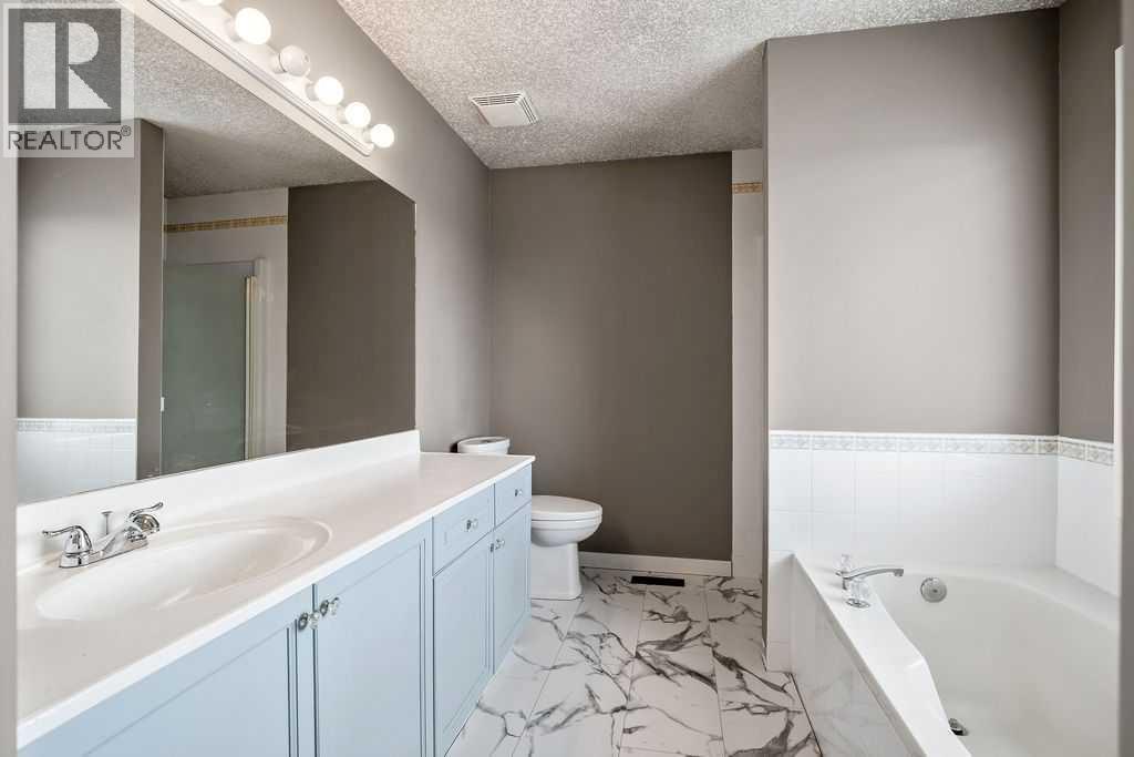 402 Highwood Village Place Nw, High River, Alberta  T1V 1W1 - Photo 16 - A2303123