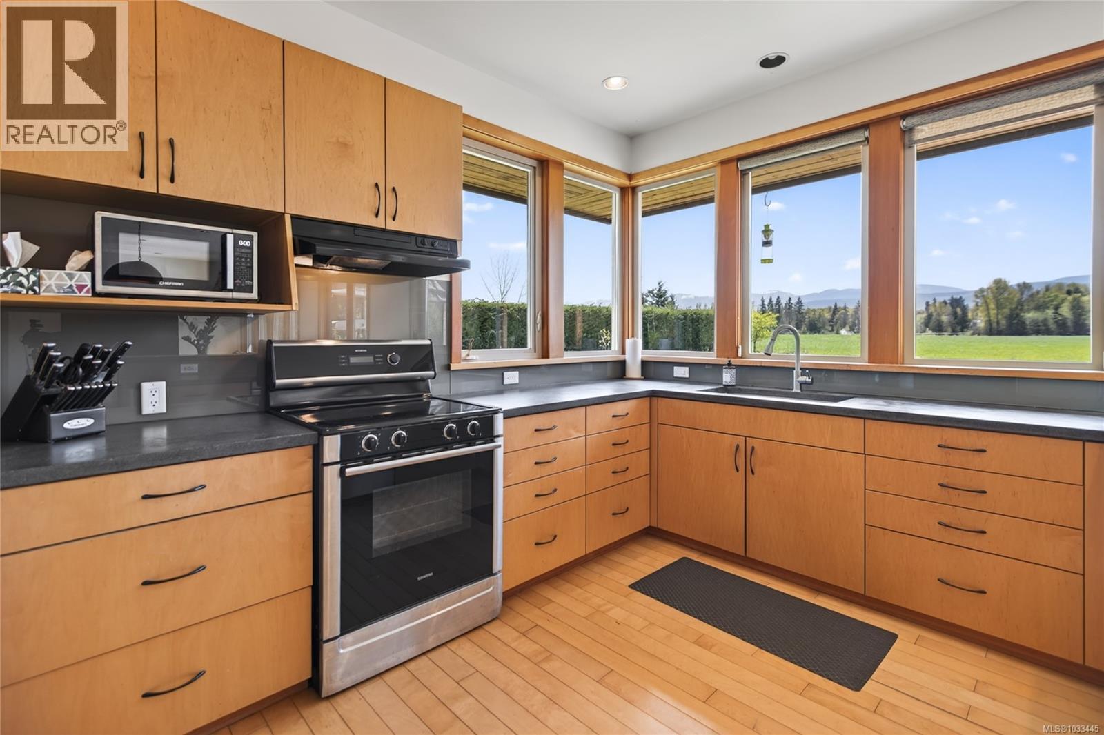 4287,4289 Marsden Rd, Courtenay, British Columbia  V9N 9N4 - Photo 11 - 1033445