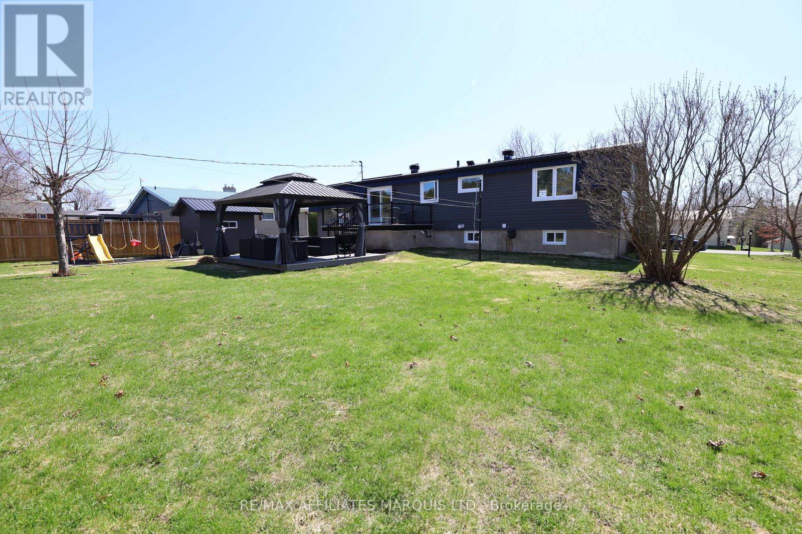 20391 Park Crescent, South Glengarry, Ontario  K0C 1L0 - Photo 28 - X12836702