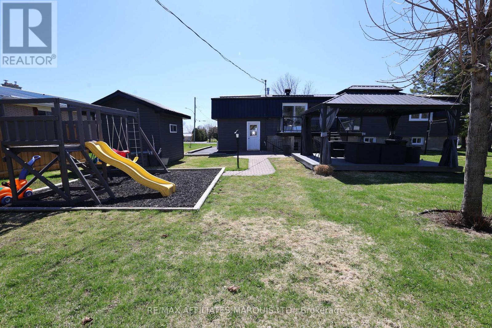 20391 Park Crescent, South Glengarry, Ontario  K0C 1L0 - Photo 29 - X12836702