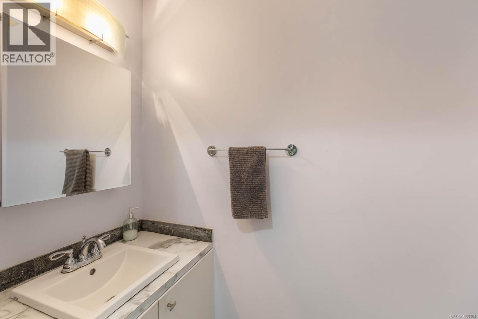 B 345 Menzies Ave, Courtenay, British Columbia  V9N 3C2 - Photo 17 - 1033364