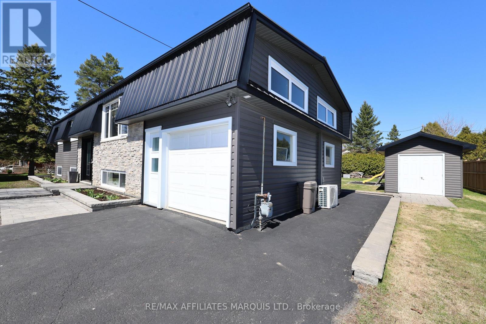 20391 Park Crescent, South Glengarry, Ontario  K0C 1L0 - Photo 4 - X12836702