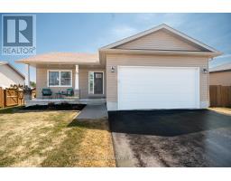 29 TERRANCE DRIVE, Petawawa, Ontario