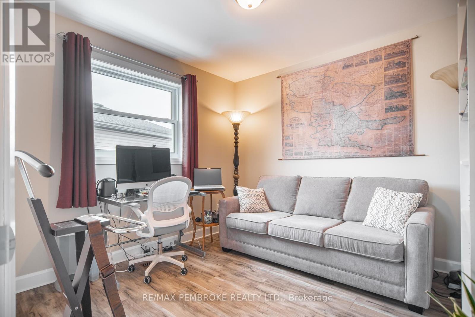 29 Terrance Drive, Petawawa, Ontario  K8H 0H3 - Photo 23 - X12986484