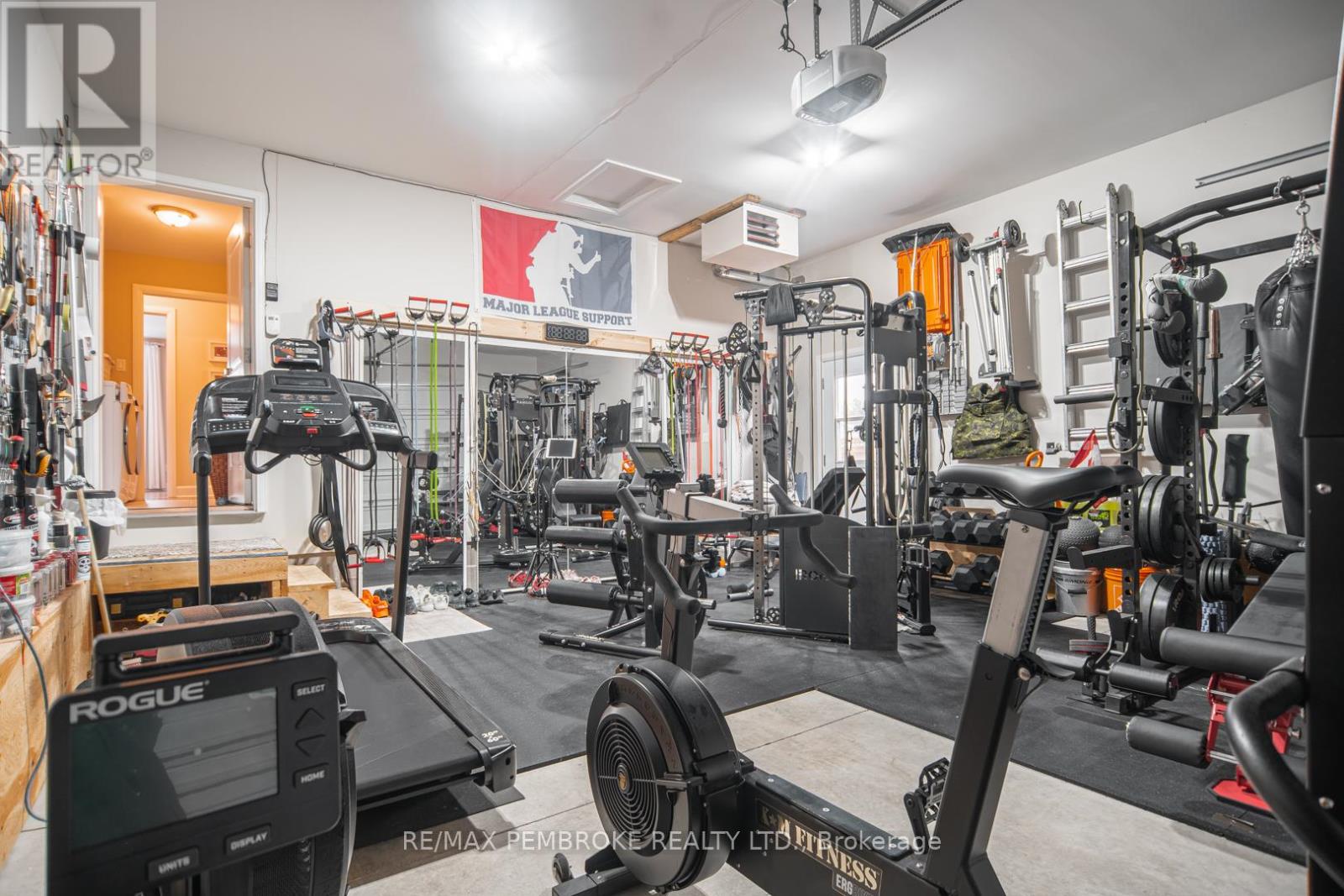 29 Terrance Drive, Petawawa, Ontario  K8H 0H3 - Photo 37 - X12986484