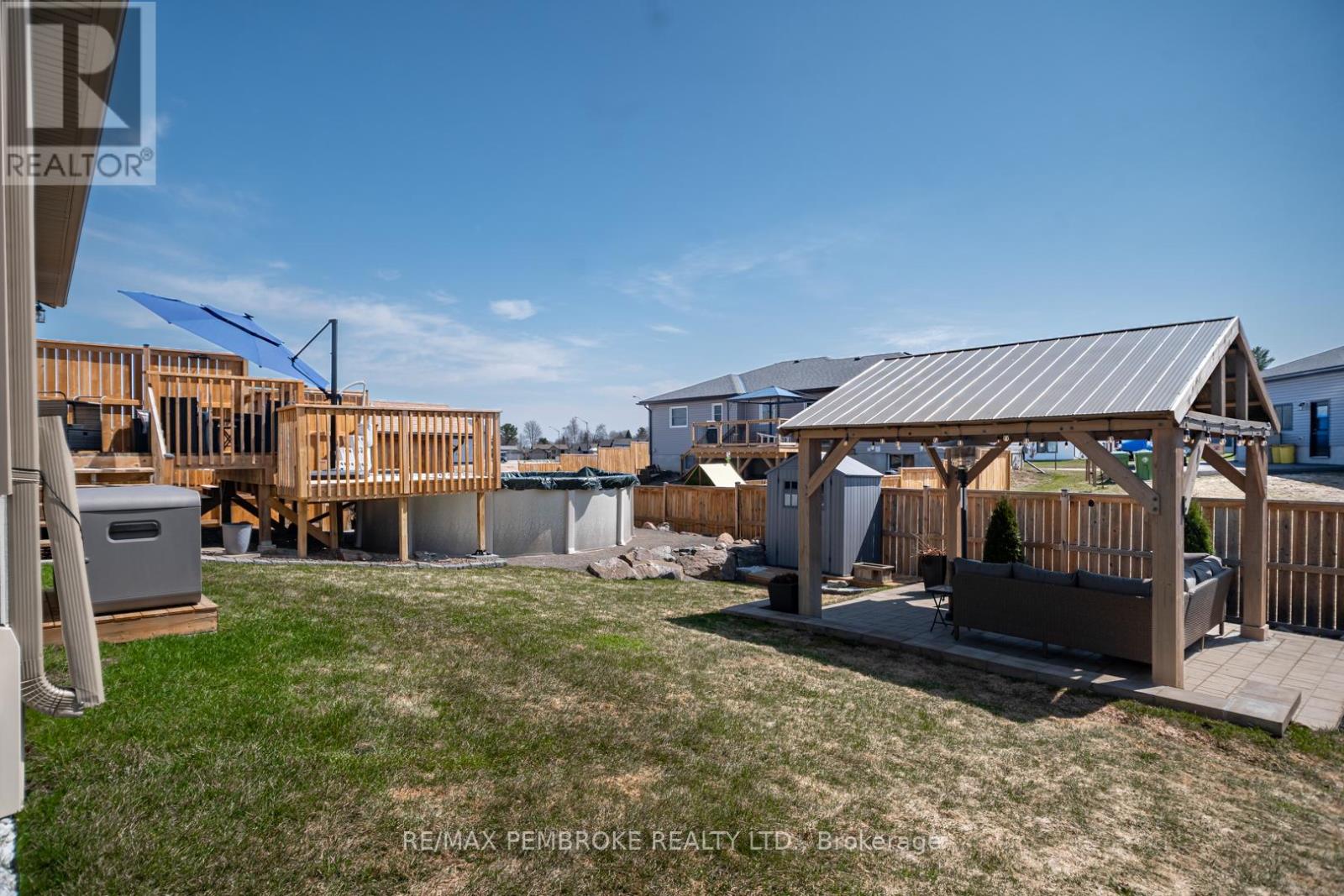 29 Terrance Drive, Petawawa, Ontario  K8H 0H3 - Photo 42 - X12986484