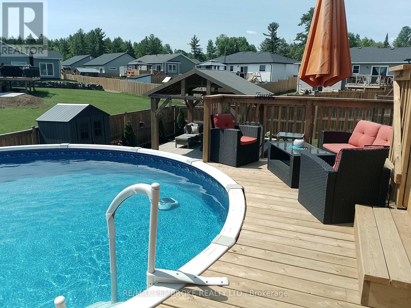 29 Terrance Drive, Petawawa, Ontario  K8H 0H3 - Photo 49 - X12986484