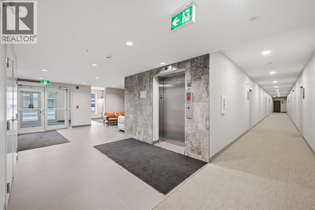 104, 660 Shawnee Square Sw, Calgary, Alberta  T2Y 2N6 - Photo 5 - A2302761