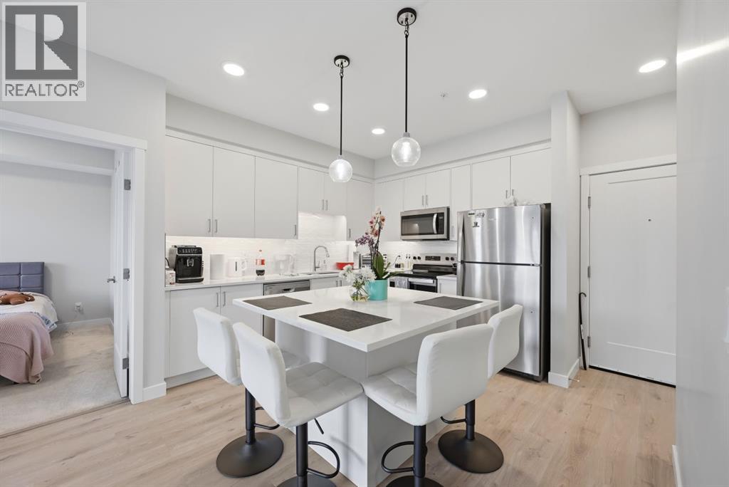 104, 660 Shawnee Square Sw, Calgary, Alberta  T2Y 2N6 - Photo 8 - A2302761