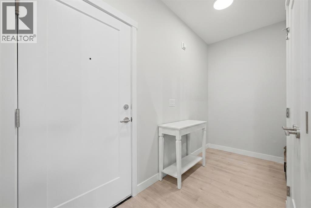 104, 660 Shawnee Square Sw, Calgary, Alberta  T2Y 2N6 - Photo 7 - A2302761