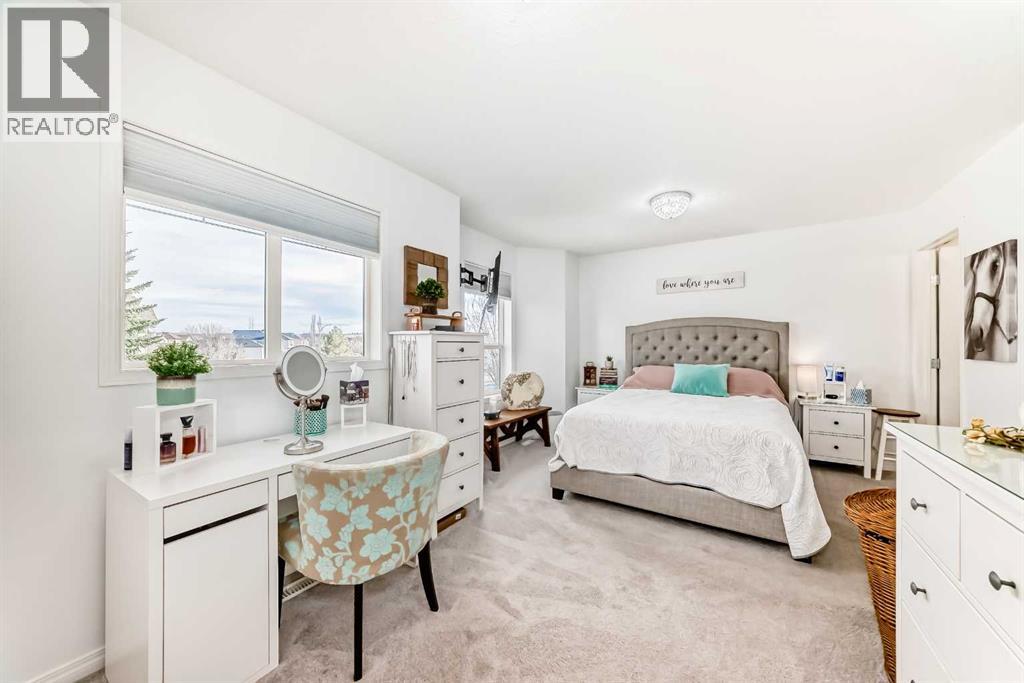 15 Spring Meadows Bay, Okotoks, Alberta  T1S 2G8 - Photo 14 - A2303115