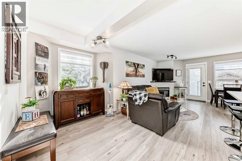 15 Spring Meadows Bay, Okotoks, Alberta  T1S 2G8 - Photo 7 - A2303115