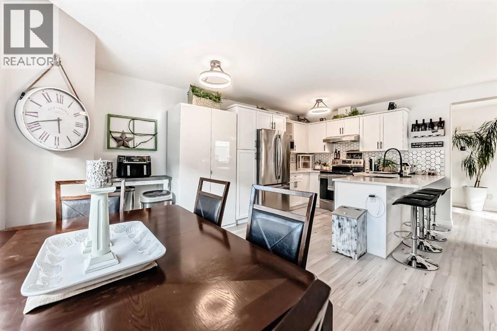 15 Spring Meadows Bay, Okotoks, Alberta  T1S 2G8 - Photo 34 - A2303115