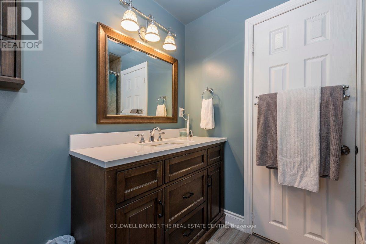 46 Park Street, Barrie, Ontario  L4N 1H5 - Photo 8 - S13043680