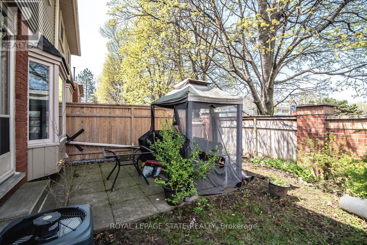 22 - 255 Mount Albion Road, Hamilton, Ontario  L8K 6P7 - Photo 50 - X12797004