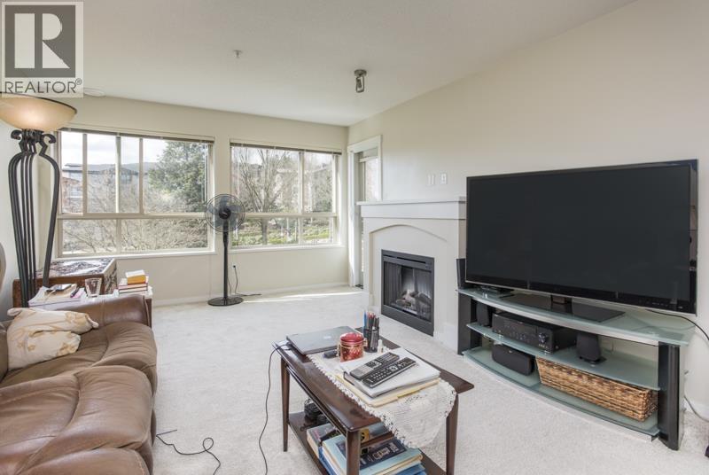 215 3110 Dayanee Springs Boulevard, Coquitlam, British Columbia  V3E 0B4 - Photo 9 - R3102048