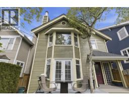 31 W 15TH AVENUE, Vancouver, British Columbia