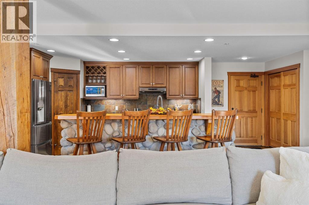 124, 104 Armstrong Place, Canmore, Alberta  T1W 3L5 - Photo 10 - A2304902