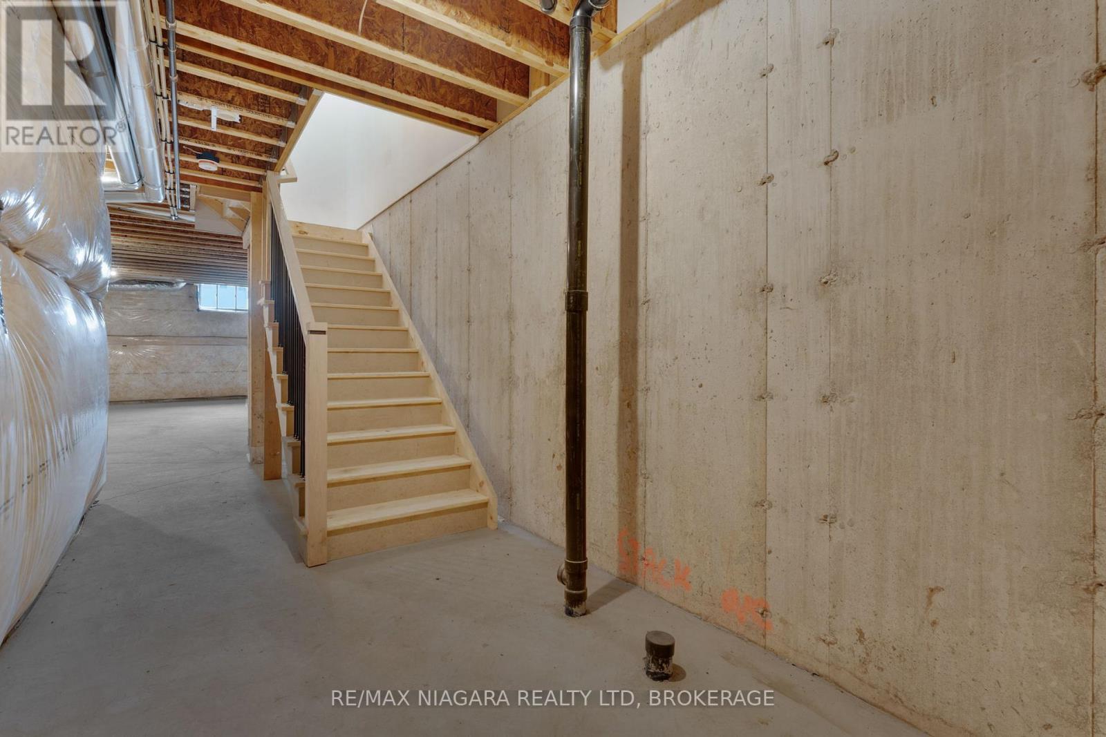 6200 Curlin Crescent, Niagara Falls, Ontario  L2H 0B8 - Photo 32 - X13043802