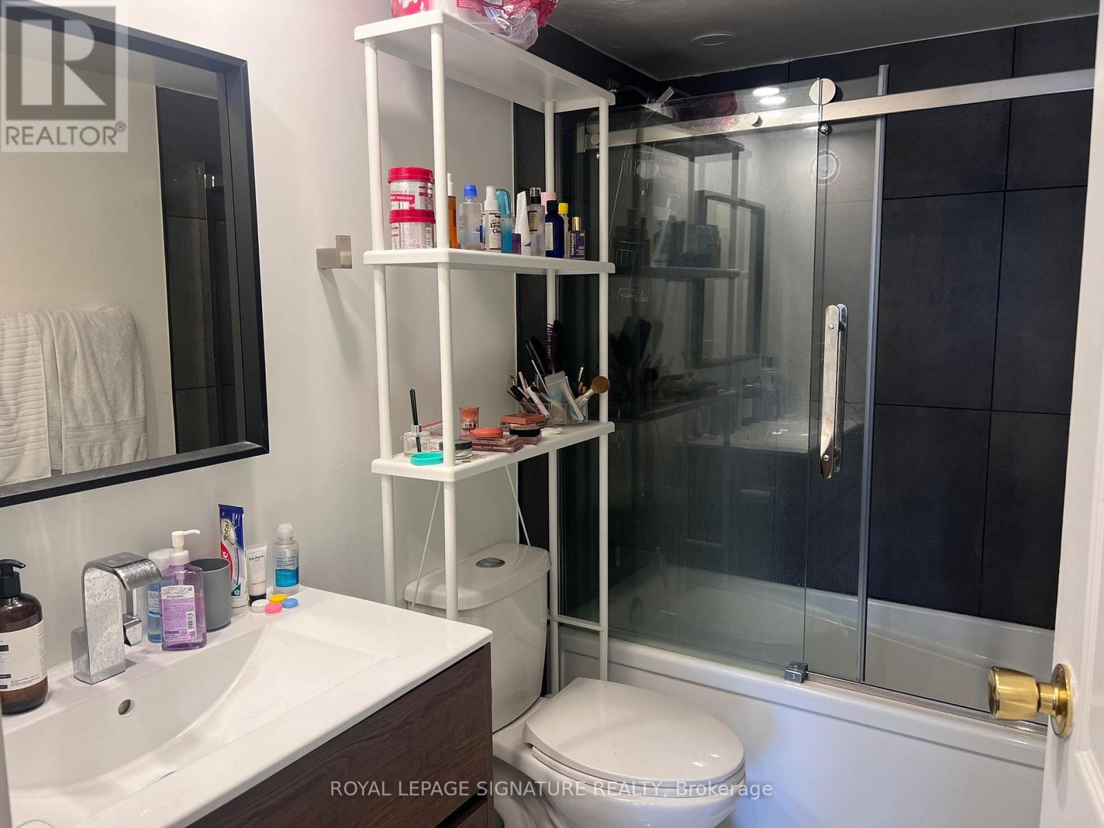 2008 - 25 Grenville Street, Toronto, Ontario  M4Y 2X5 - Photo 7 - C13043748