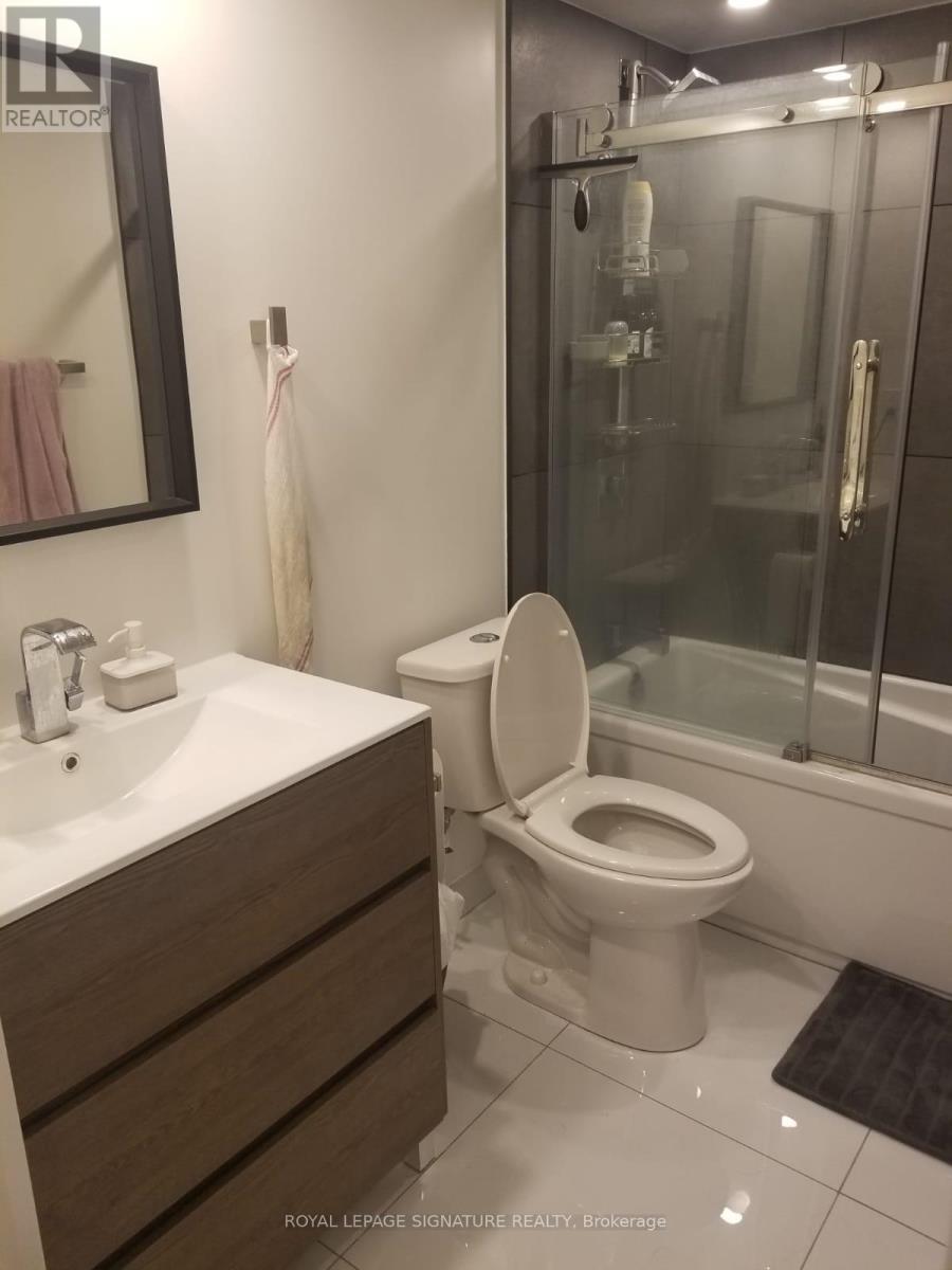 2008 - 25 Grenville Street, Toronto, Ontario  M4Y 2X5 - Photo 8 - C13043748