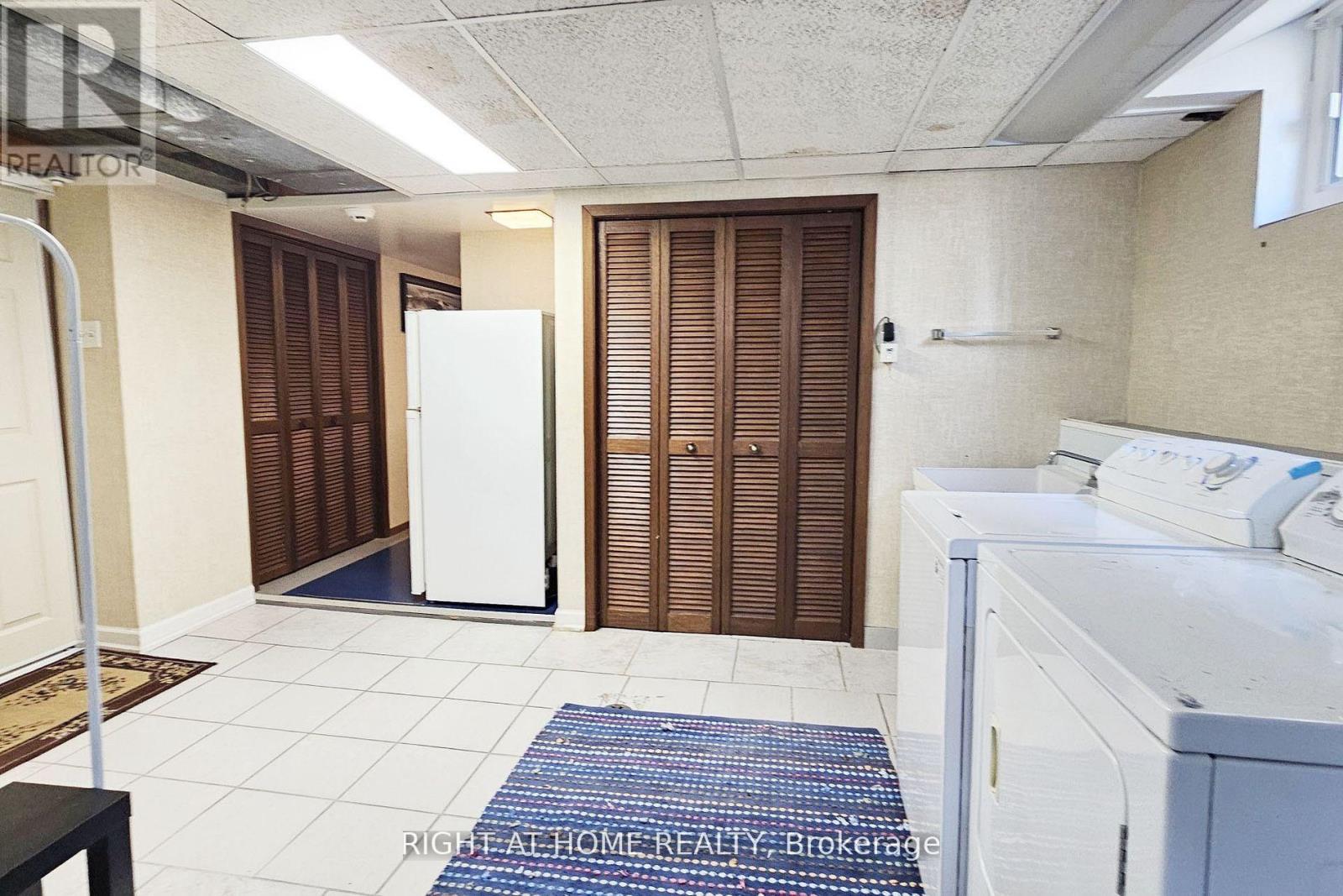 Lower - 58 Caines Avenue, Toronto, Ontario  M2R 2L3 - Photo 14 - C13043754