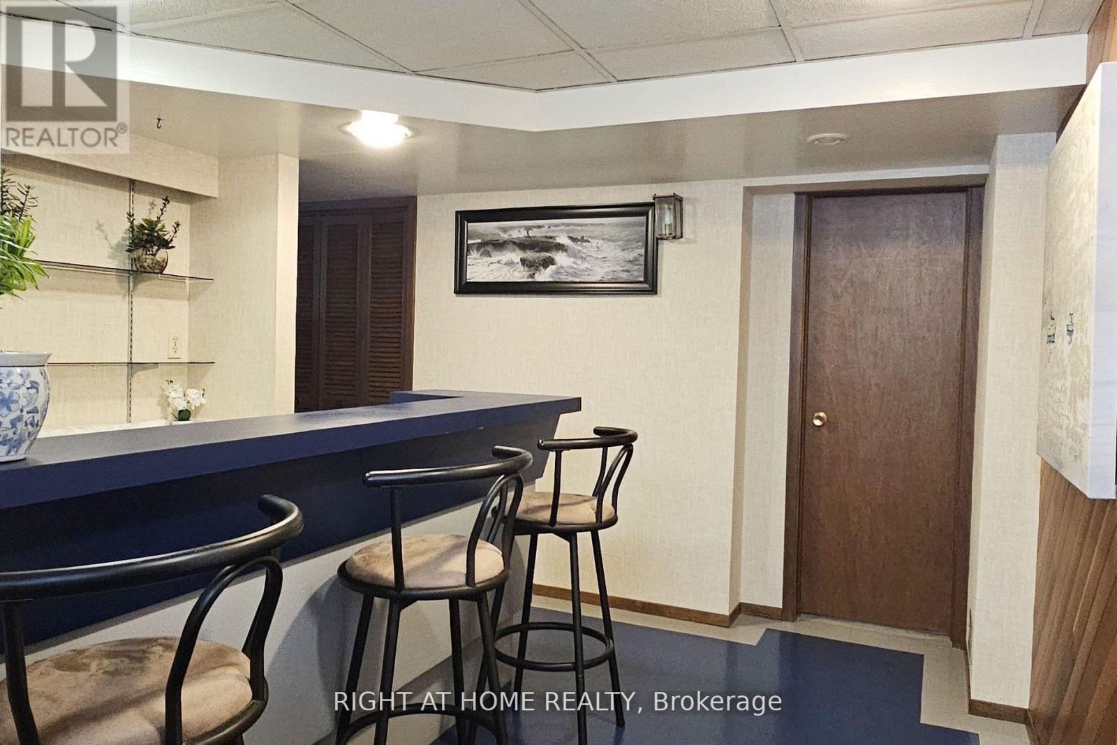 Lower - 58 Caines Avenue, Toronto, Ontario  M2R 2L3 - Photo 6 - C13043754