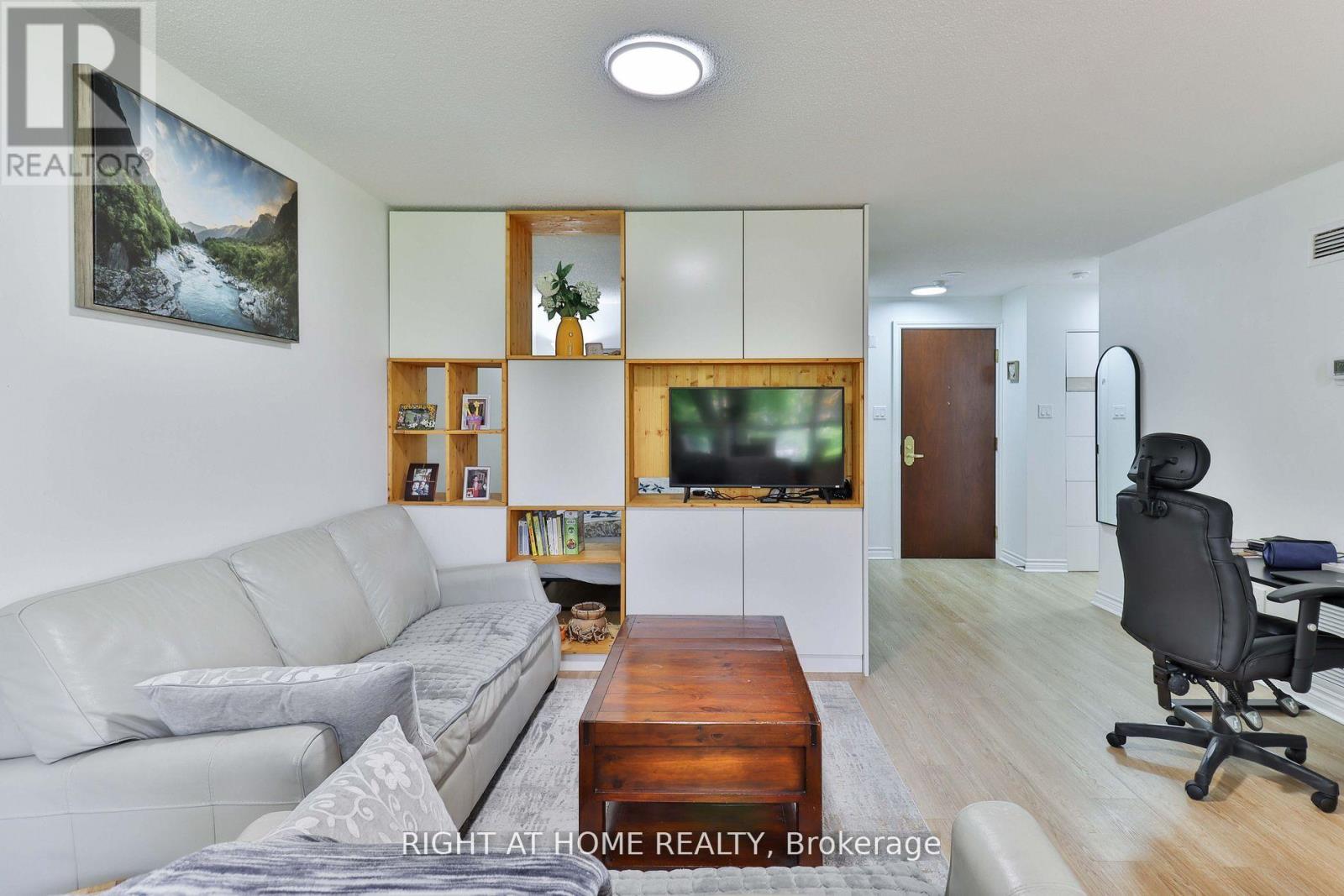 1210 Don Mills Road, Toronto, Ontario  M3B 3N9 - Photo 9 - C13043770