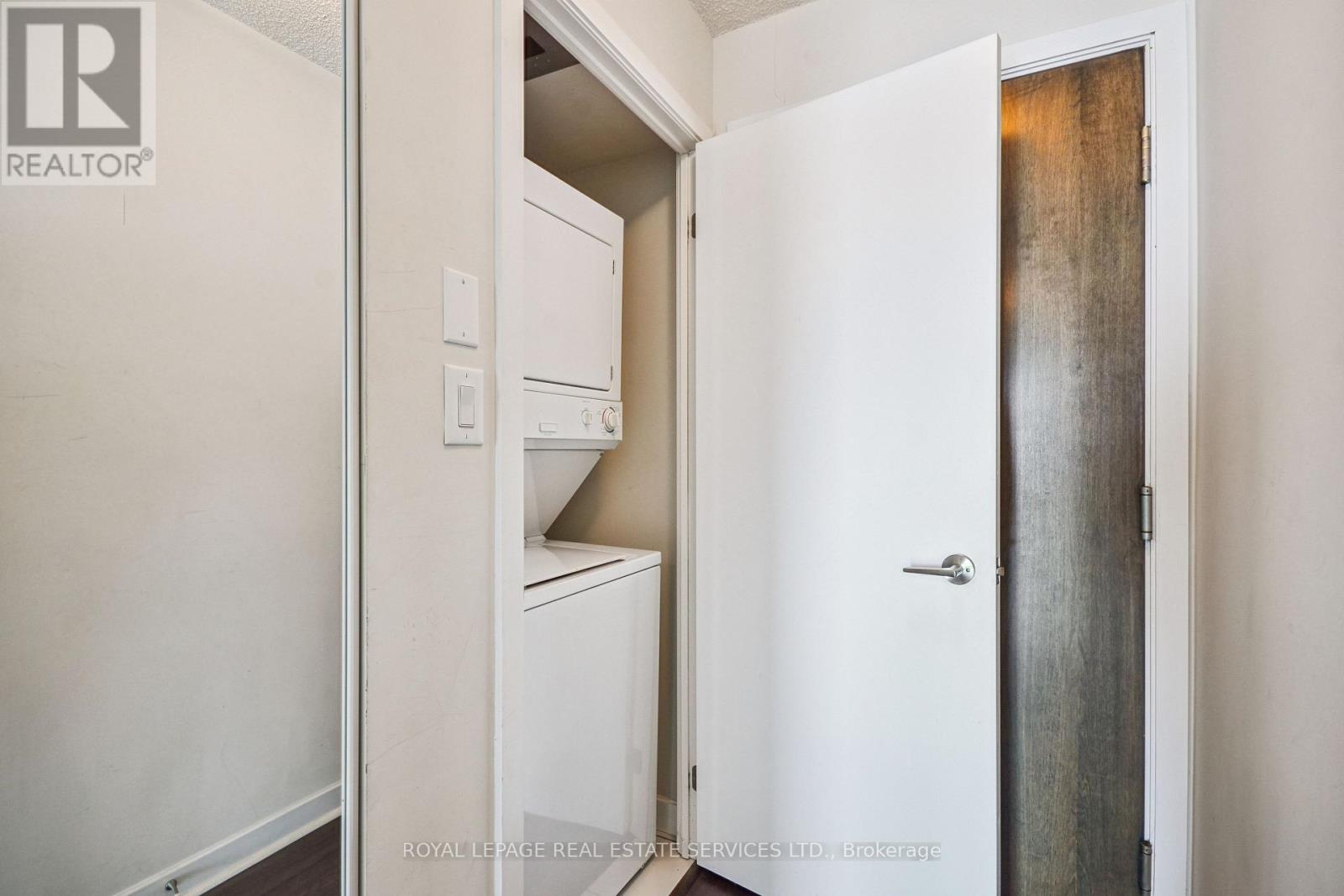 1111 - 33 Bay Street, Toronto, Ontario  M5J 2Z3 - Photo 17 - C13043788