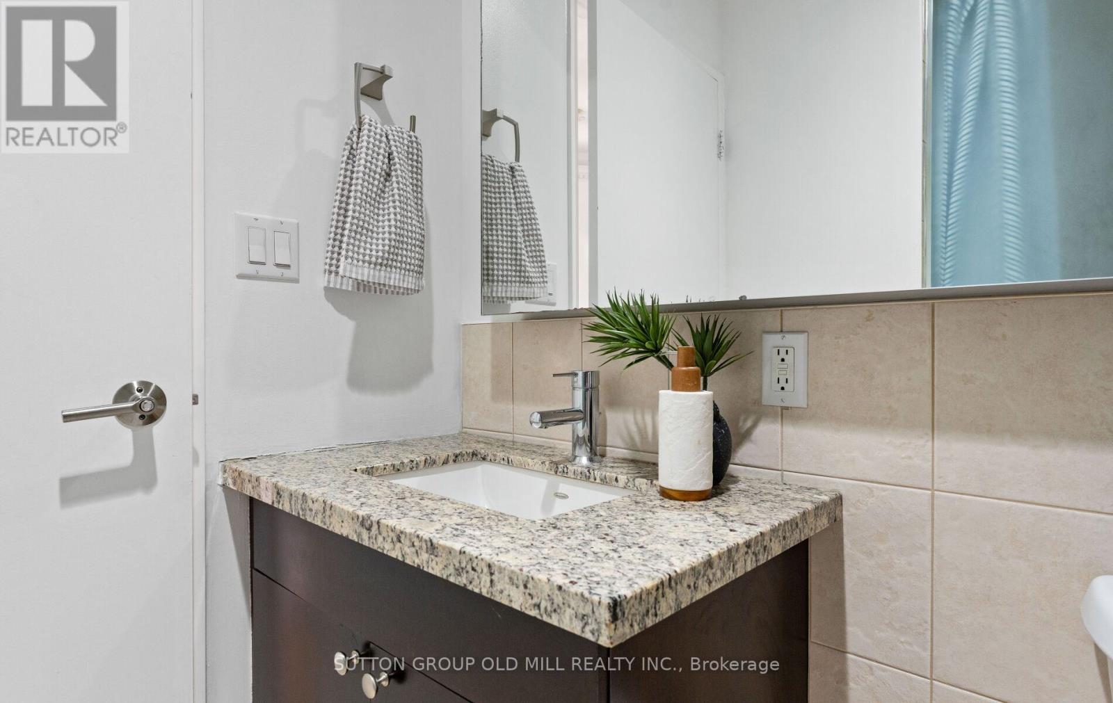 Lph 29 - 1 Shaw Street, Toronto, Ontario  M6K 0A1 - Photo 29 - C13043794