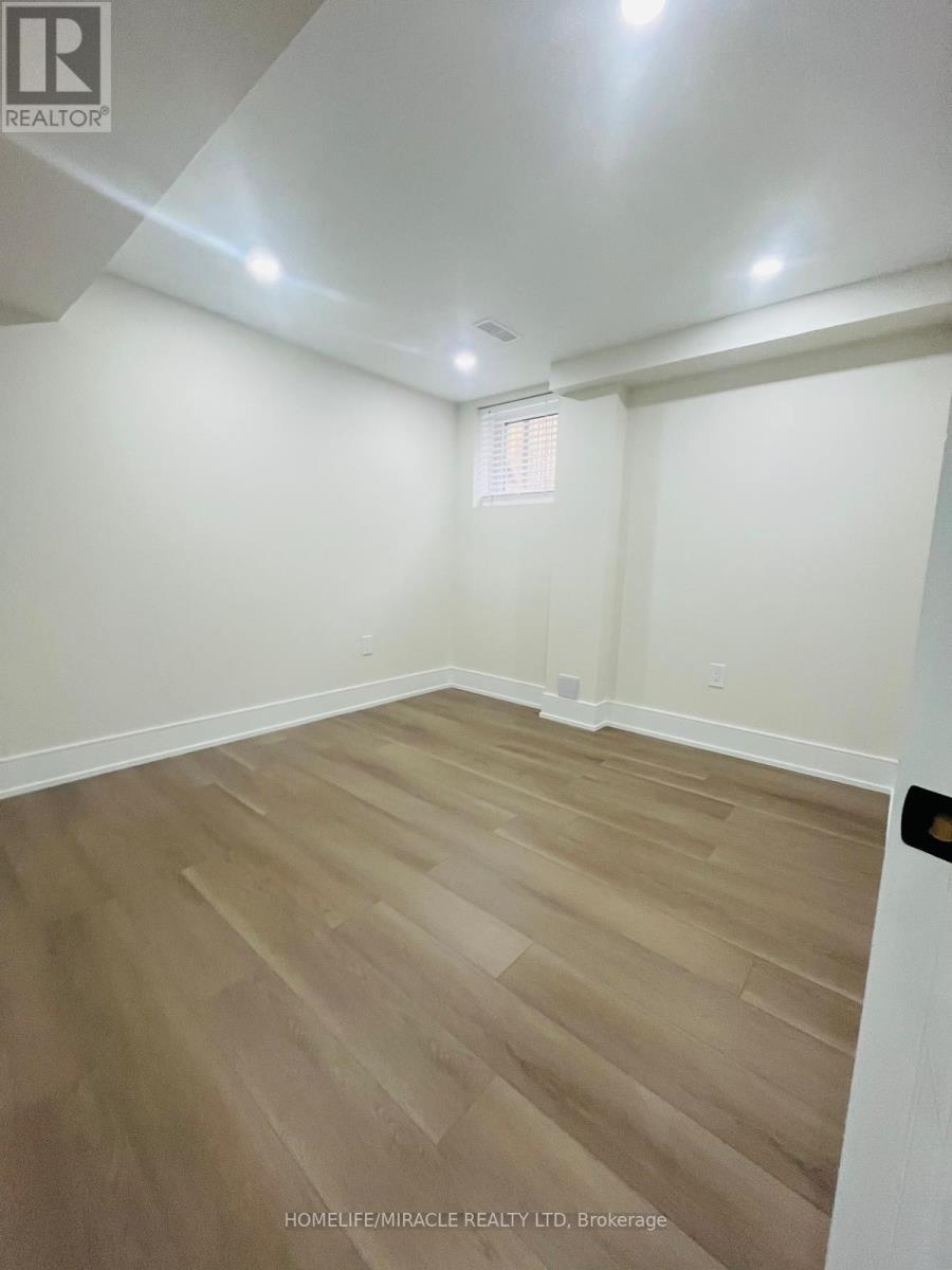 28 Fishlock Street, Ajax, Ontario  L1Z 1G3 - Photo 4 - E13043774