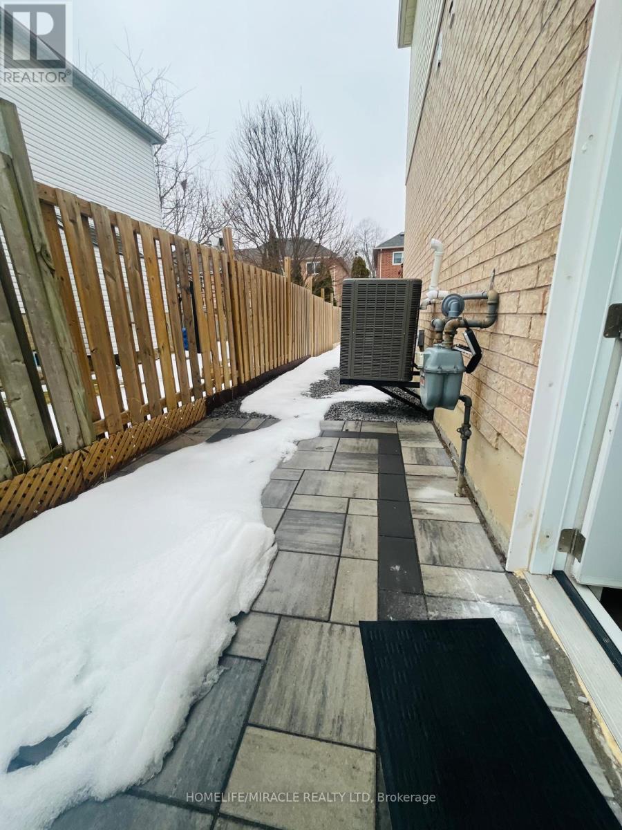 28 Fishlock Street, Ajax, Ontario  L1Z 1G3 - Photo 8 - E13043774