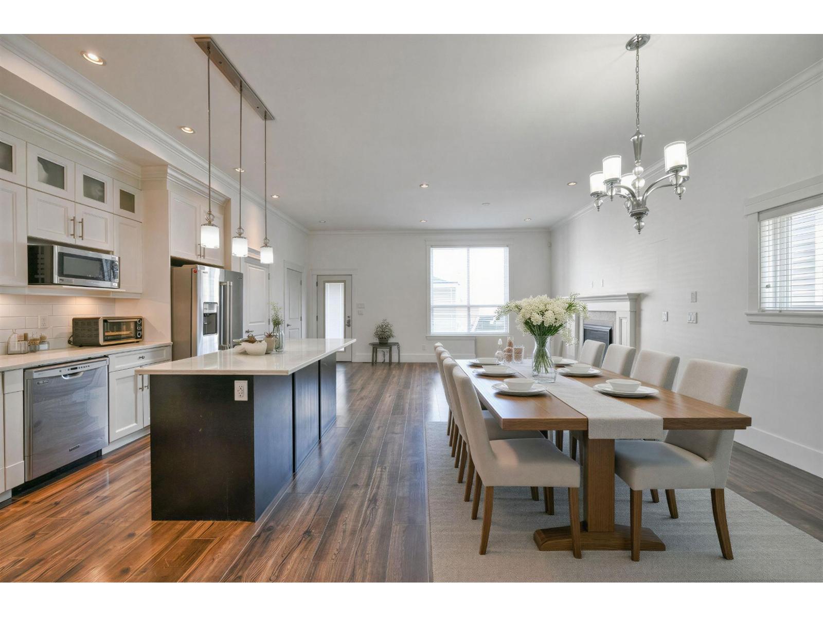 19555 72 AVENUE, Surrey, British Columbia