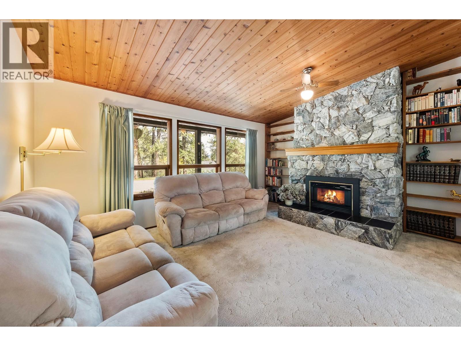 9276 Chinook Road, Vernon, British Columbia  V1H 1K3 - Photo 8 - 10384567