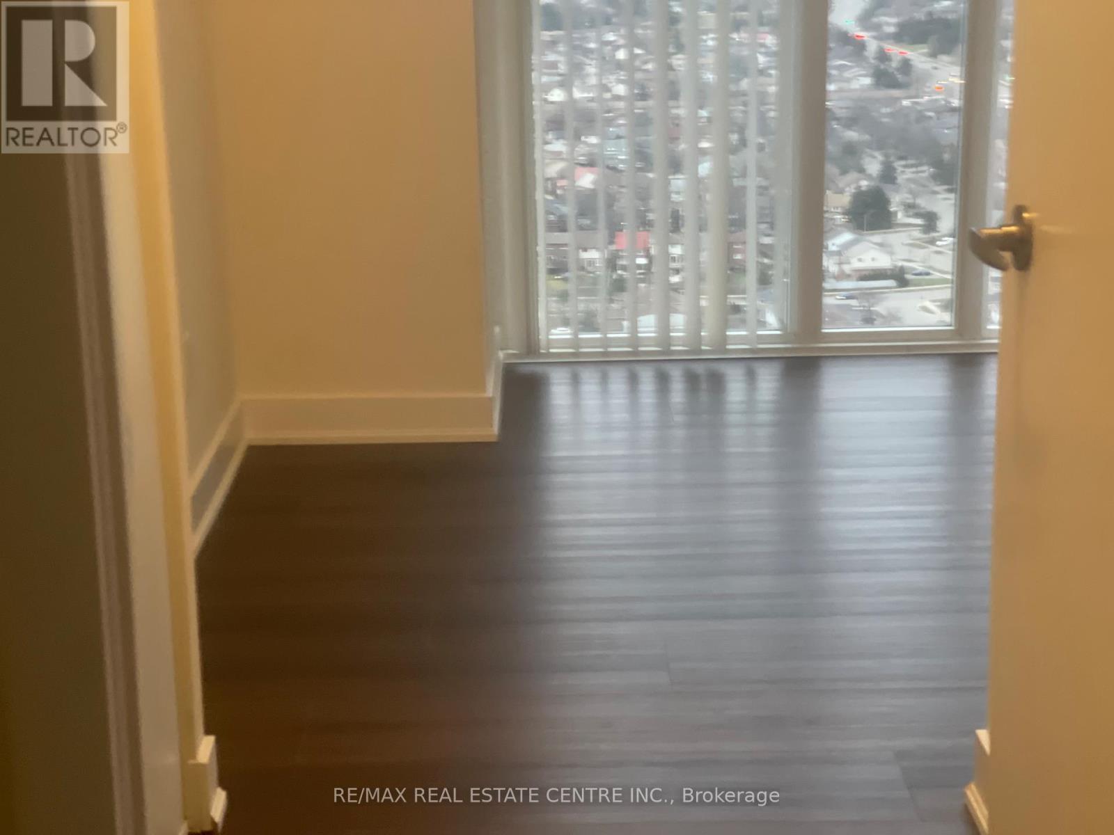 3207 - 4070 Confederation Parkway, Mississauga, Ontario  L5B 0E9 - Photo 12 - W12945594