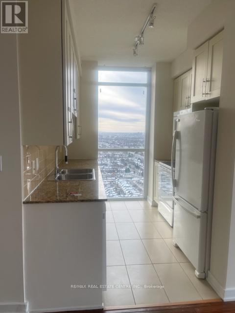 3207 - 4070 Confederation Parkway, Mississauga, Ontario  L5B 0E9 - Photo 8 - W12945594