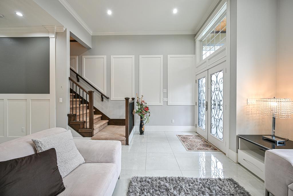 5916 139 Street, Surrey, British Columbia  V3X 0G6 - Photo 4 - R3091565