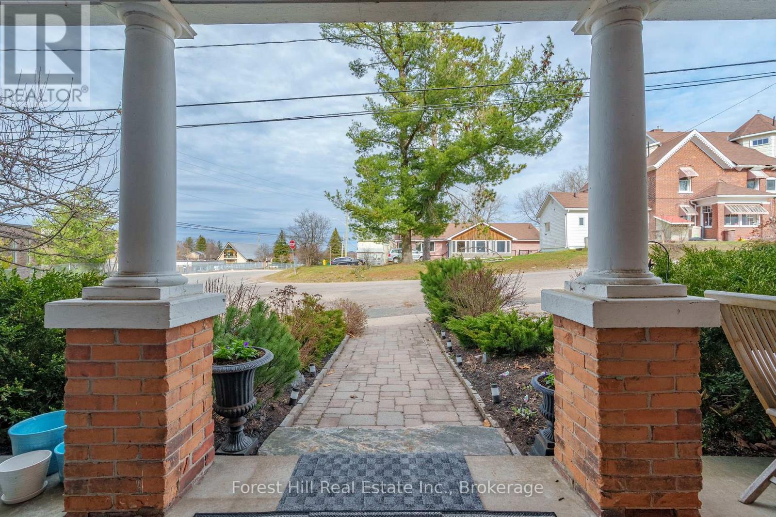 5 Lorne Street N, Huntsville, Ontario  P1H 2G1 - Photo 4 - X13043784