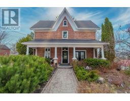 5 LORNE STREET N, Huntsville, Ontario