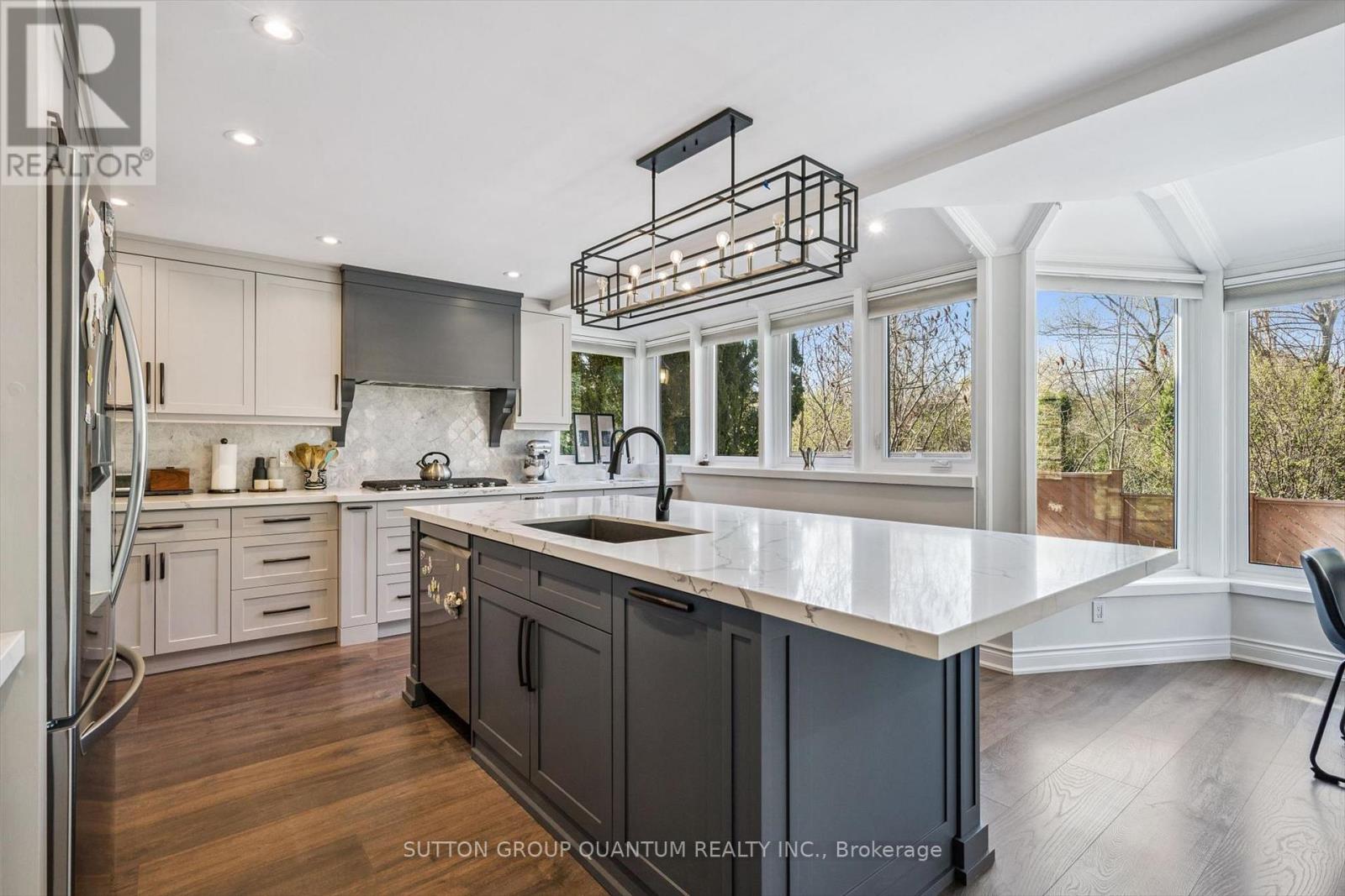 1496 Tanner Court, Oakville, Ontario  L6M 2Z3 - Photo 12 - W13043734