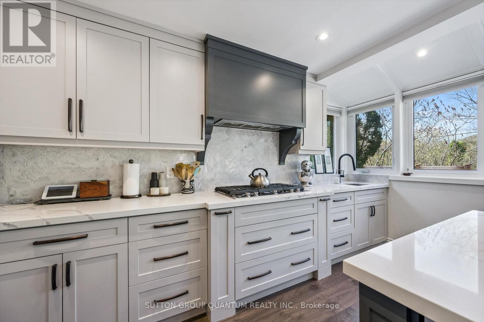 1496 Tanner Court, Oakville, Ontario  L6M 2Z3 - Photo 17 - W13043734