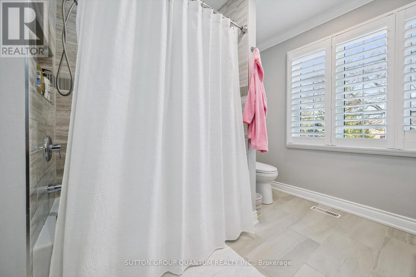 1496 Tanner Court, Oakville, Ontario  L6M 2Z3 - Photo 33 - W13043734