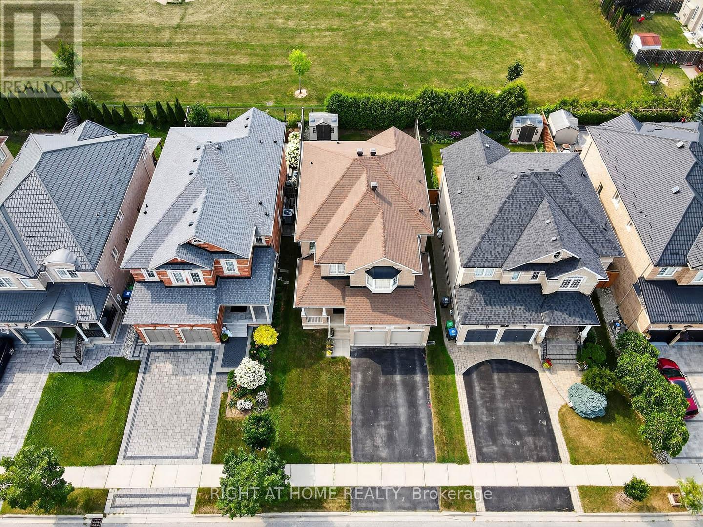 7 MESSINA AVENUE, Brampton, Ontario