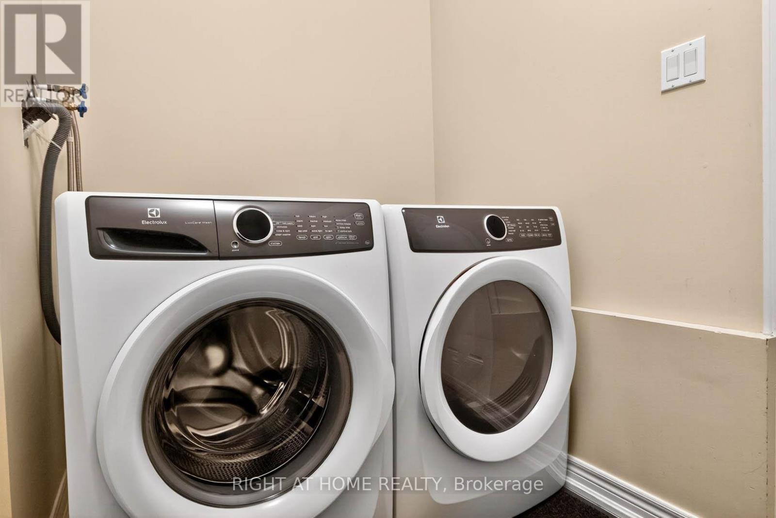 7 Messina Avenue, Brampton, Ontario  L6Y 0M6 - Photo 18 - W13043744